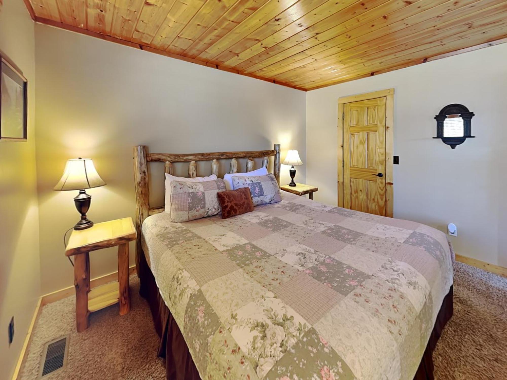 Naughty By Nature Holiday home