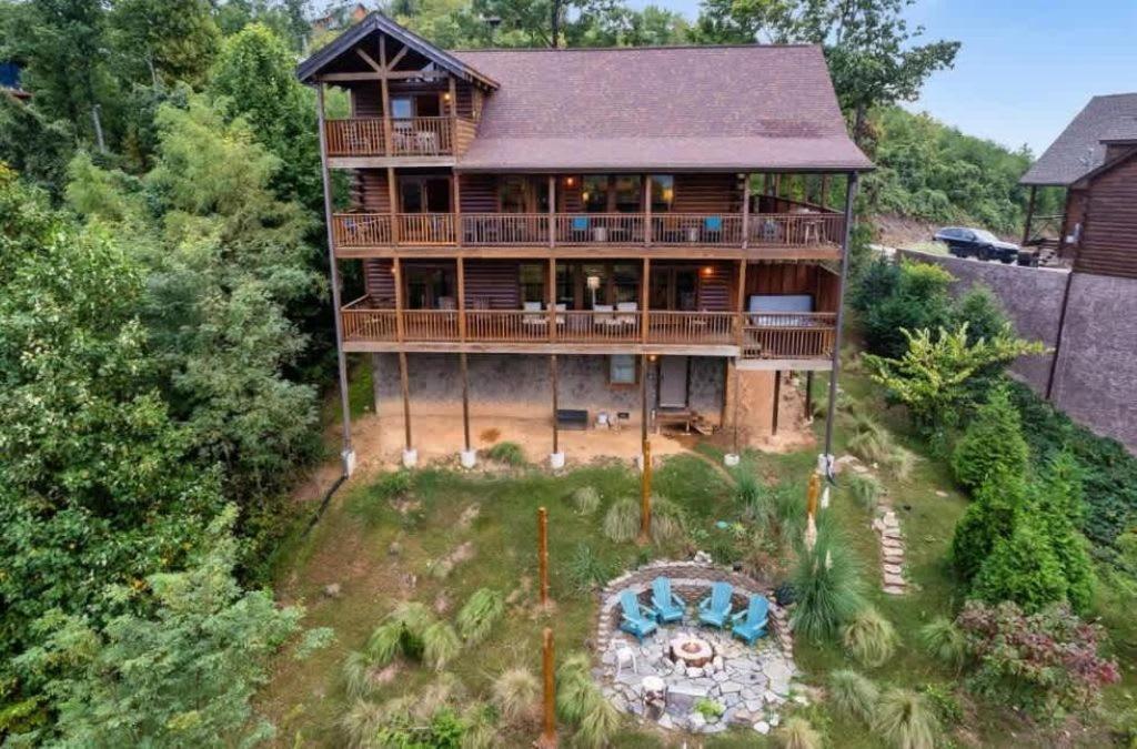 Holiday home Mountain Views W Hot Tub Firepit & Game