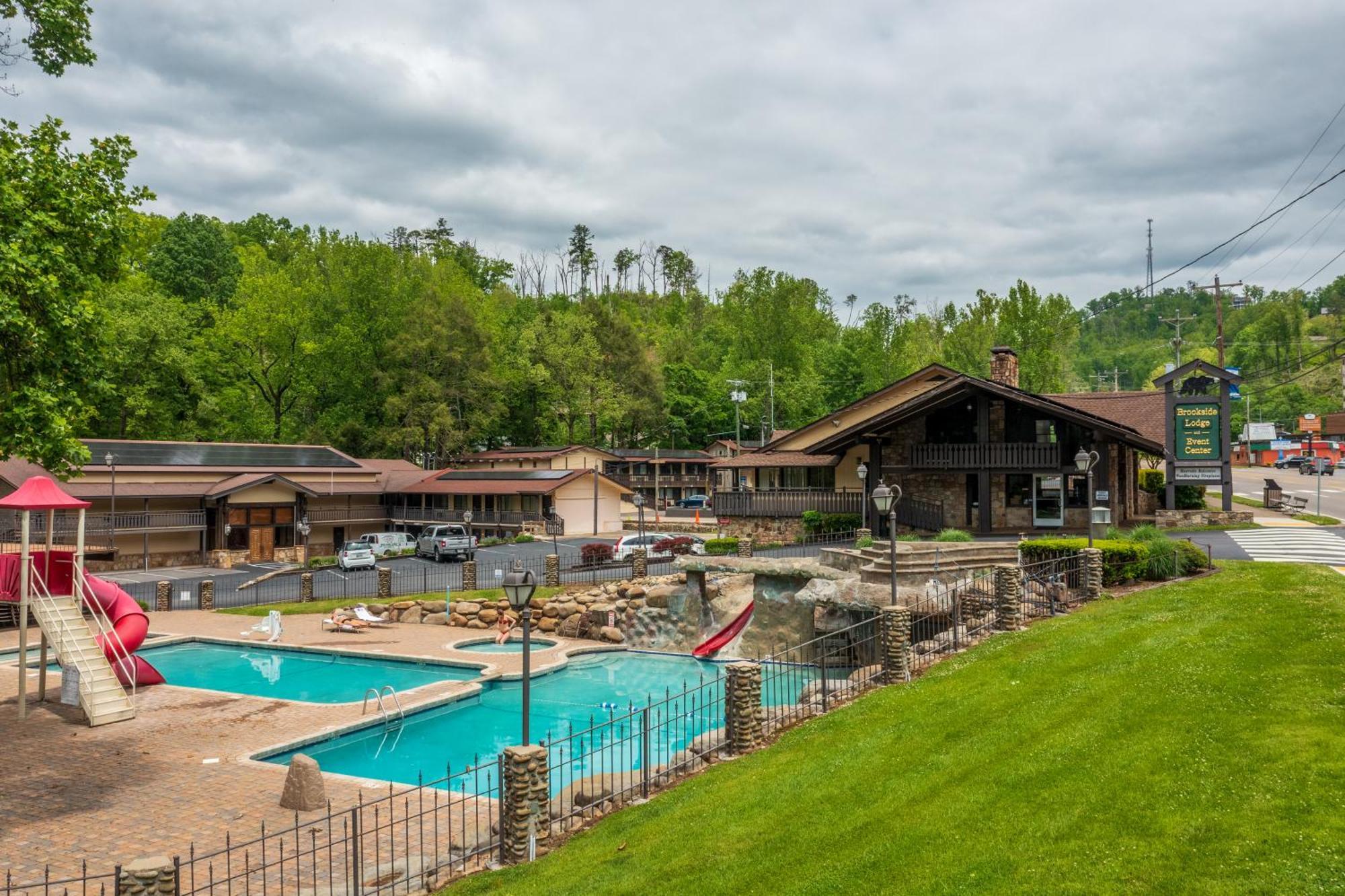 Hotel Brookside 3*
