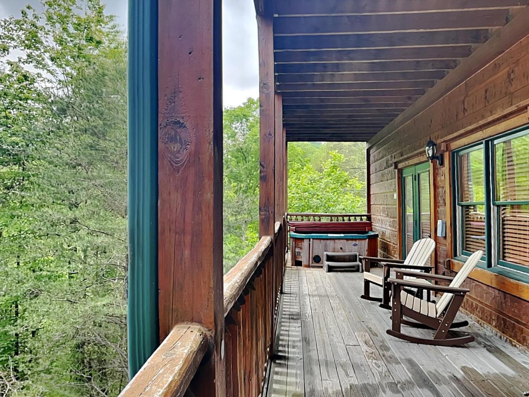 The Great Escape Ii, 5 Bedrooms, Sleeps 17, Game Room, Pool Access, Theater *