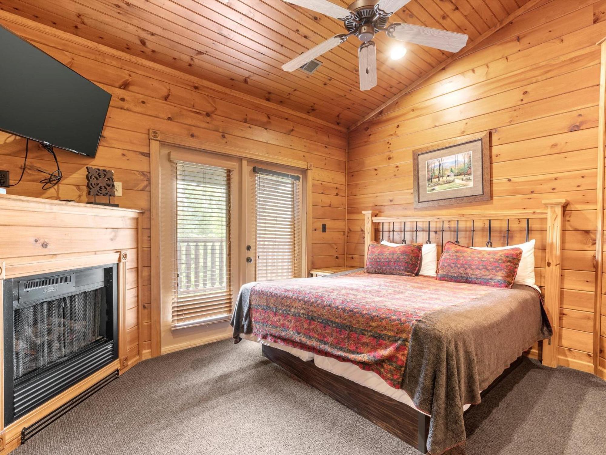 Holiday home The Great Escape Ii, 5 Bedrooms, Sleeps 17, Game Room, Pool Access, Theater *