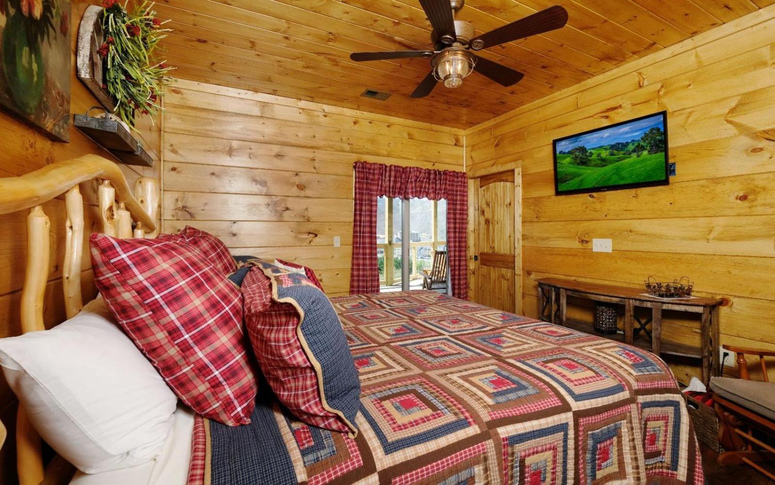 Holly Ridge Hideaway Gatlinburg