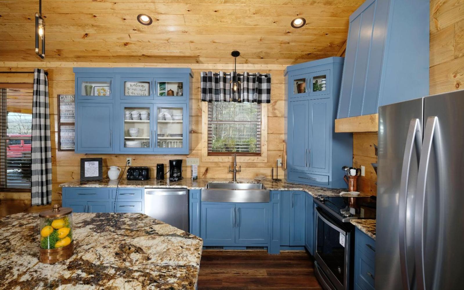 Holly Ridge Hideaway