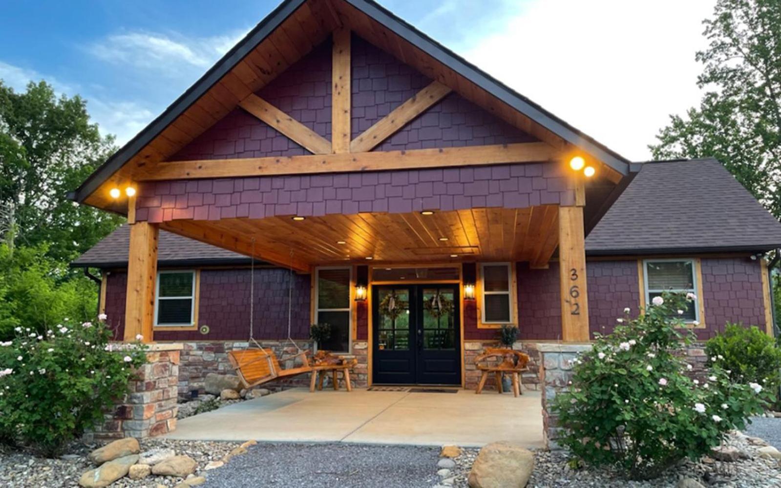 Holly Ridge Hideaway Villa *