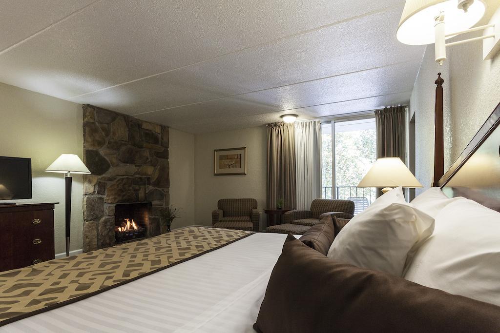 Hotel Four Seasons Motor