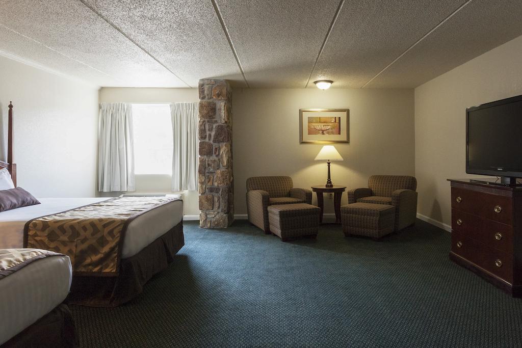 Hotel Four Seasons Motor 2*