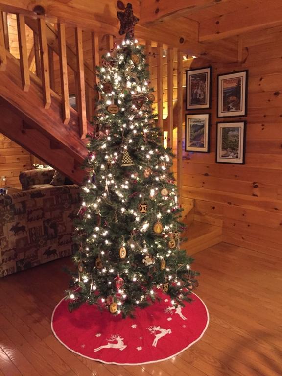 Knotty By Nature Gatlinburg