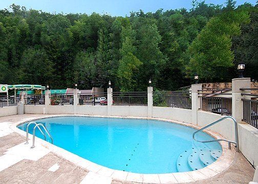 Hotel Baymont By Wyndham On The River