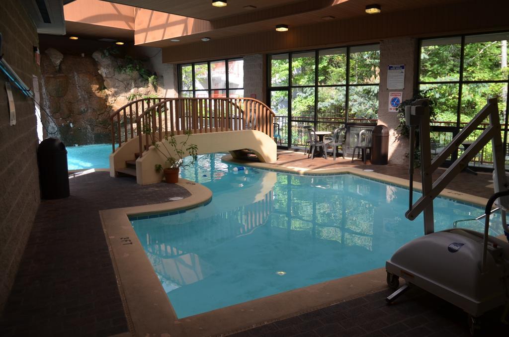 Inn Zoders And 2*