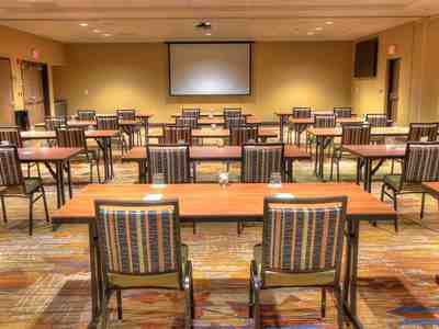 Courtyard By Marriott Downtown Hotel Gatlinburg