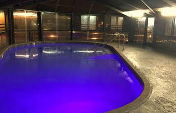 Hotel Baymont By Wyndham On The River Gatlinburg