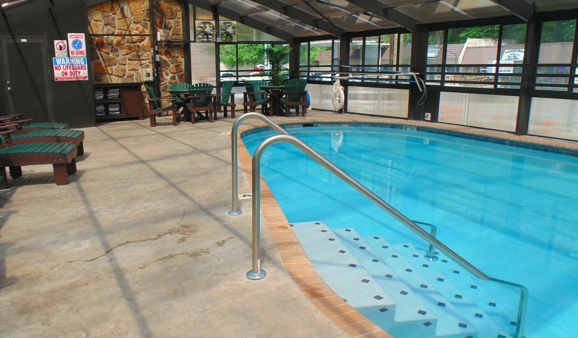 Hotel Baymont By Wyndham On The River Gatlinburg