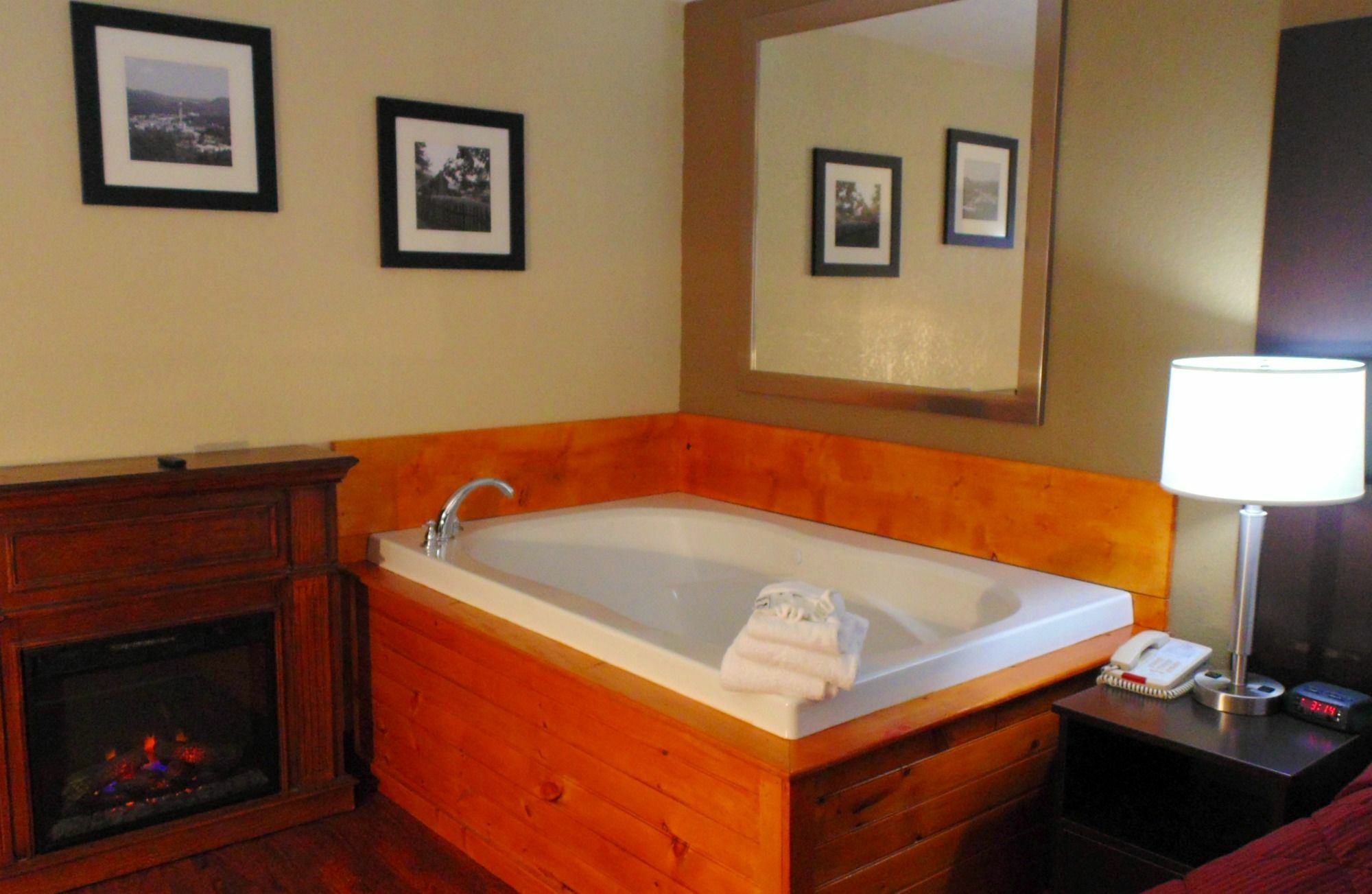 Baymont By Wyndham On The River Hotel Gatlinburg