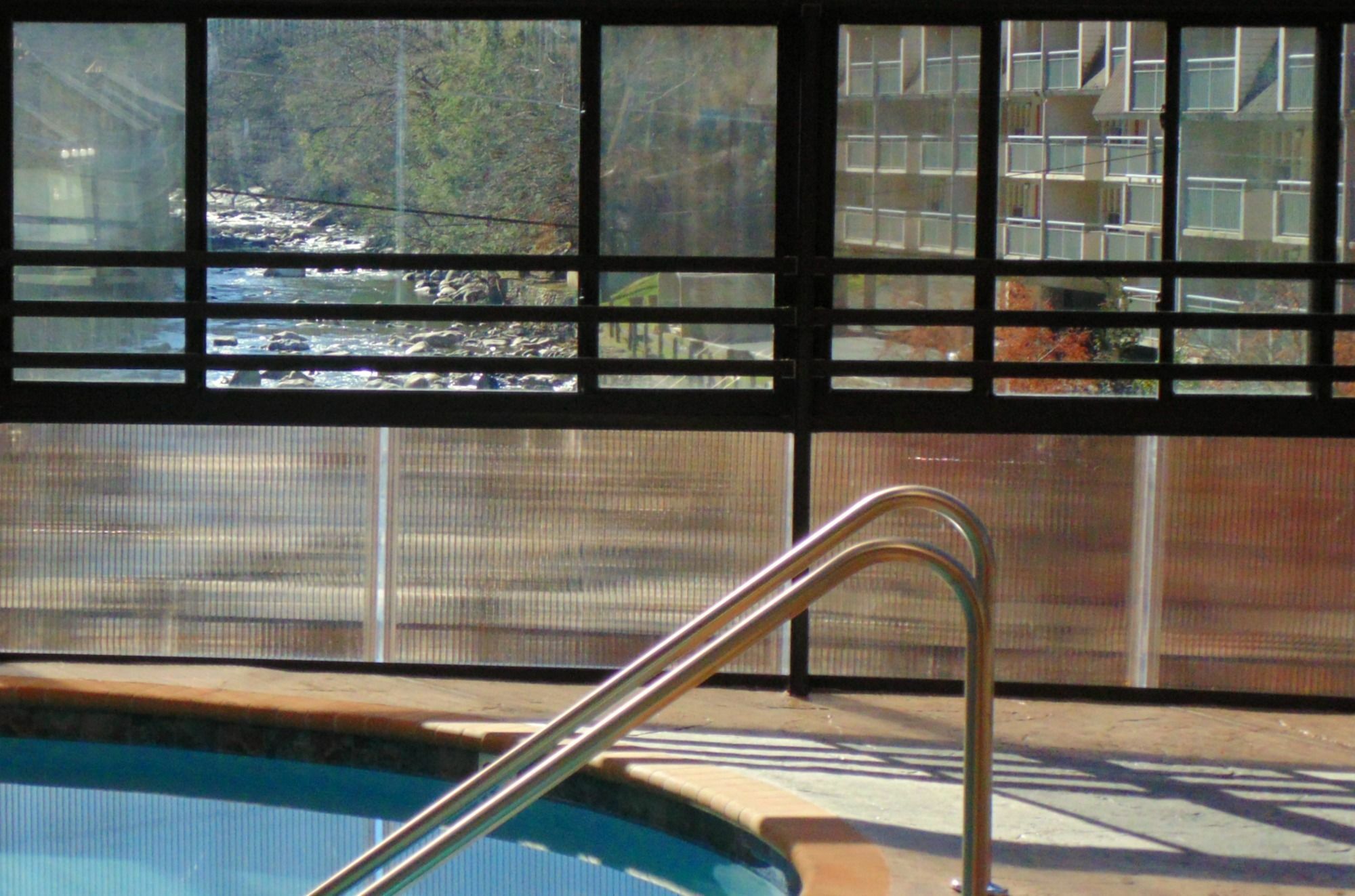 Baymont By Wyndham On The River Hotel