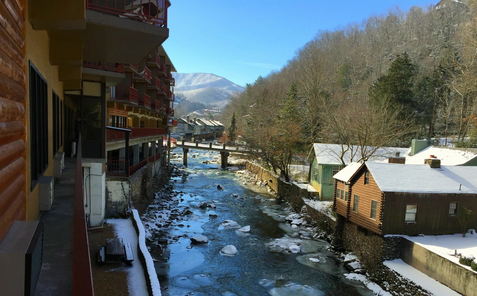 Hotel Baymont By Wyndham On The River