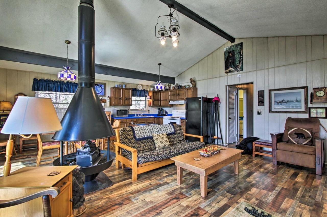 Holiday home Quiet With Mountain Views About 3 Mi To