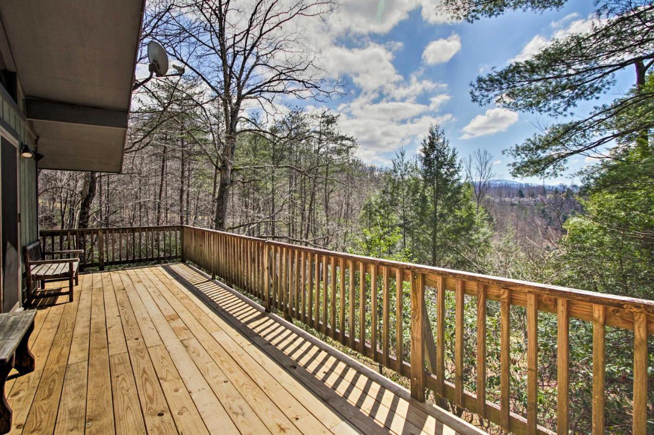 Quiet With Mountain Views About 3 Mi To Gatlinburg