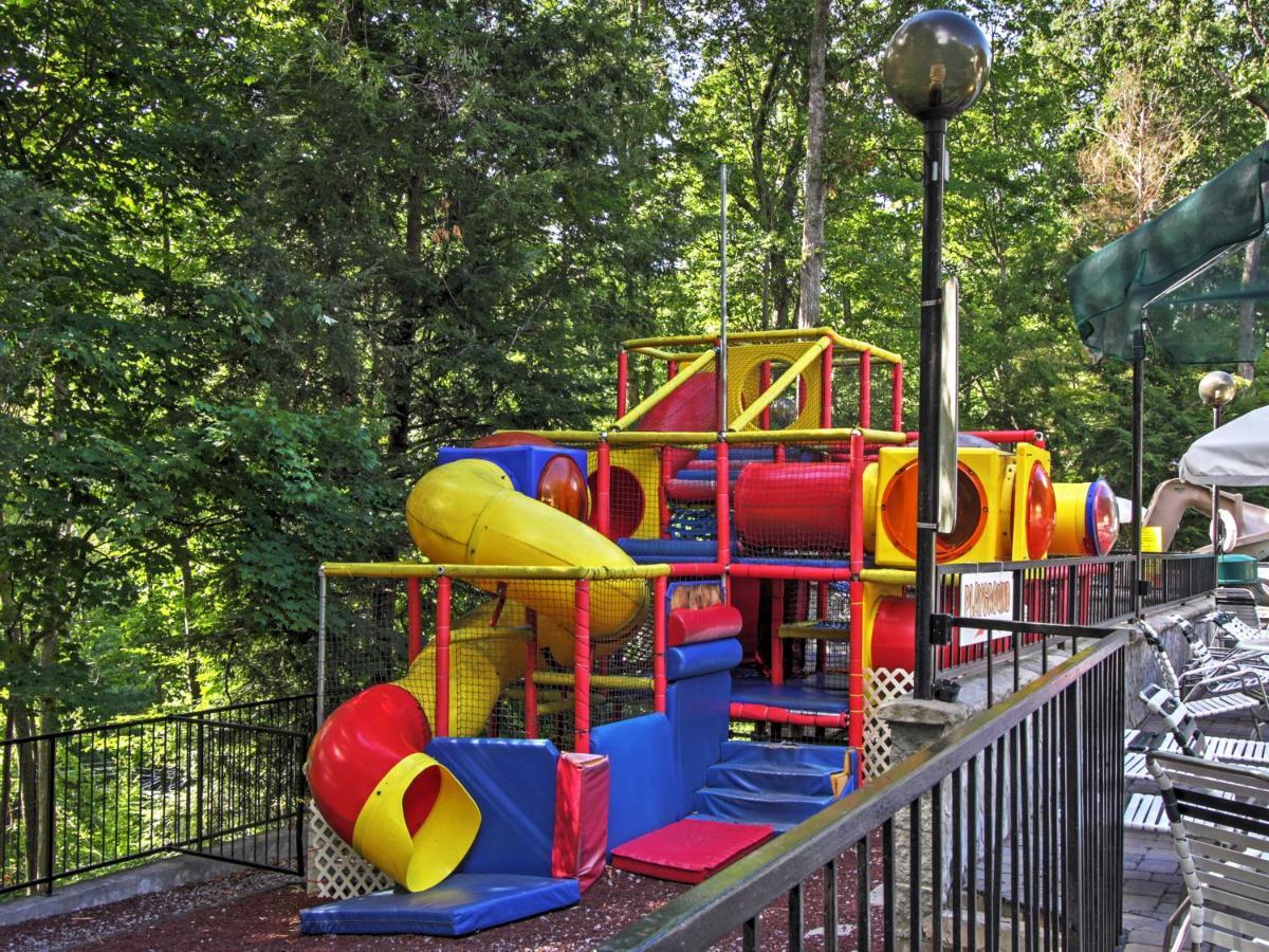 Holiday home Unique Decks, Hot Tub, Fire Pit Gatlinburg
