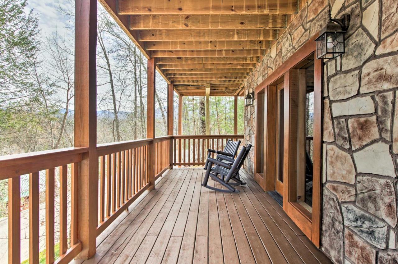 Mountain With Grill And Pool Table! Holiday home