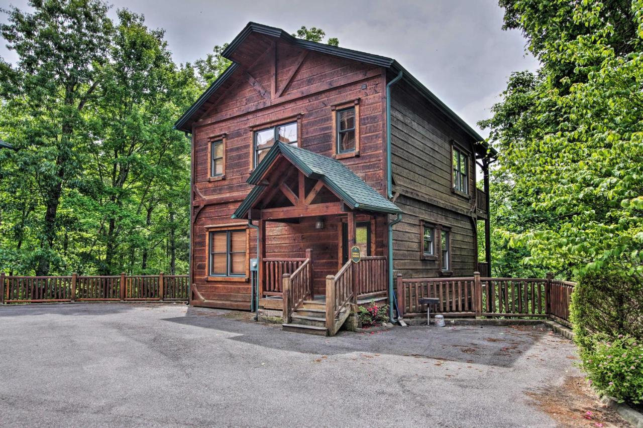 With Pool Access About 3 Mi To Downtown Holiday home Gatlinburg