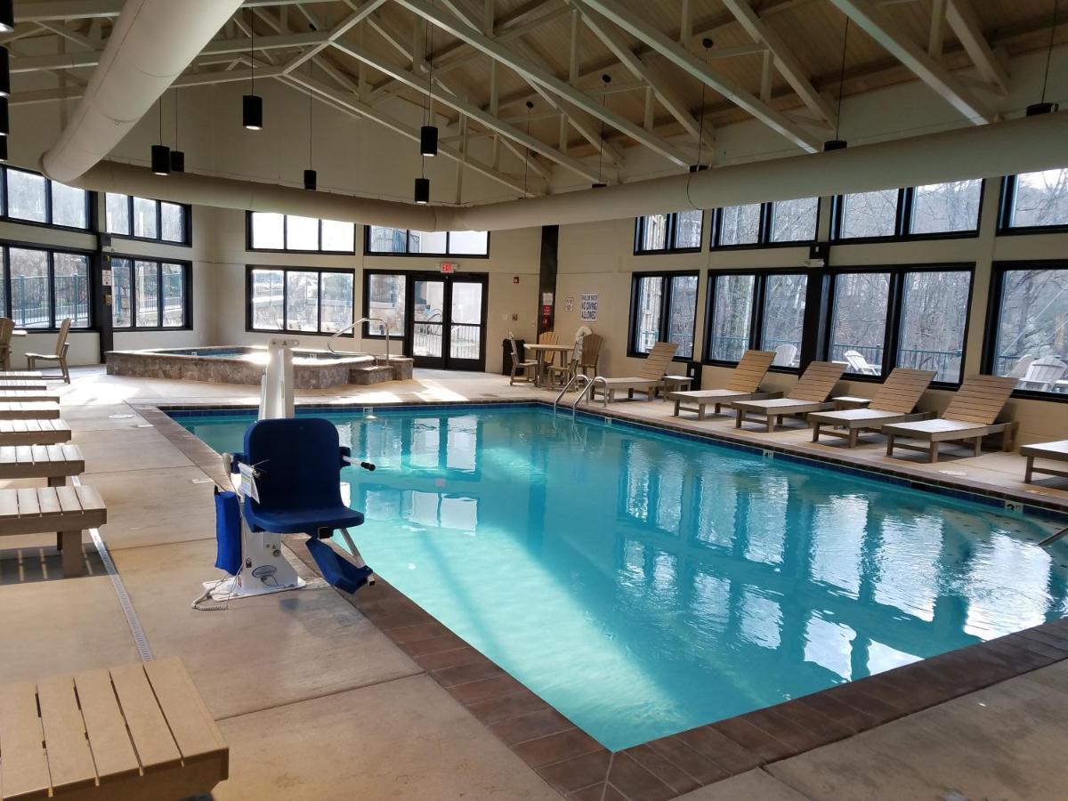 Resort Laurel Point 3*