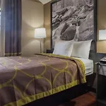 Super 8 By Wyndham Downtown Gatlinburg At Convention Center
