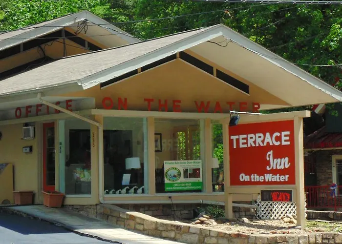 Terrace Inn On The Water