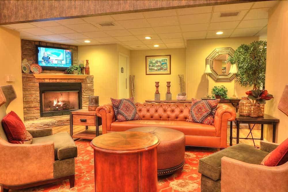 Hotel Edgewater And Conference Center 3*