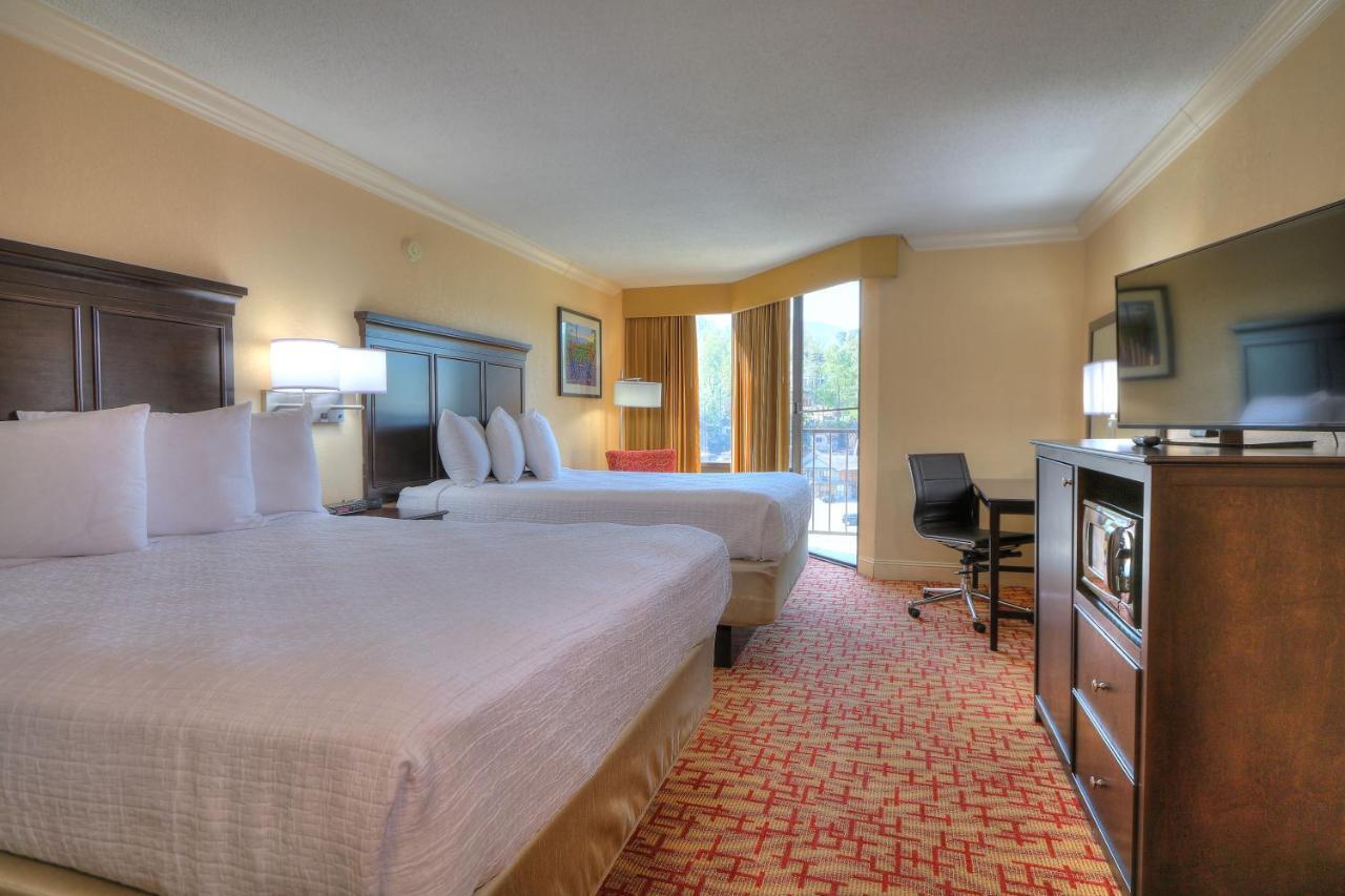 Edgewater And Conference Center Hotel