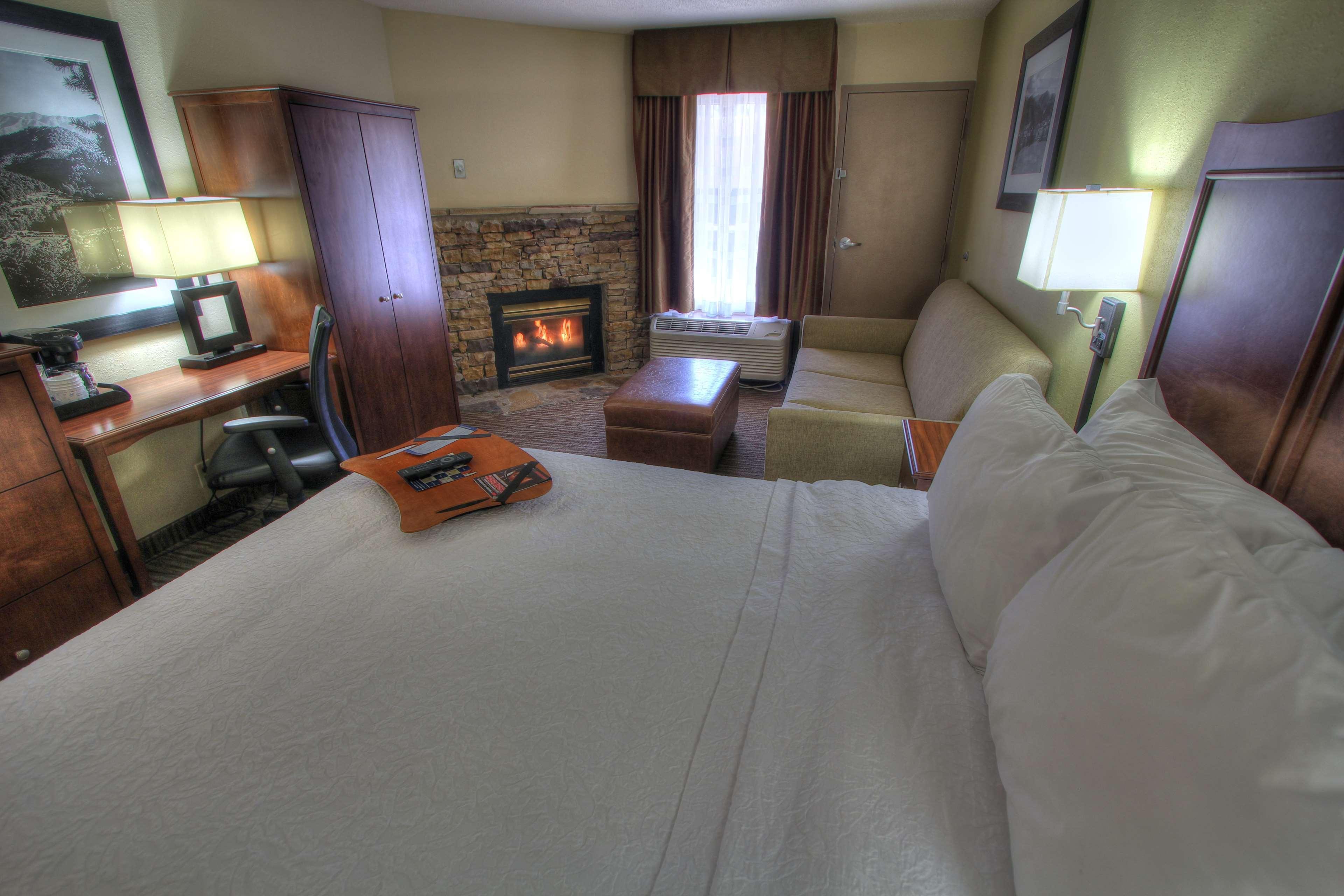 Hampton 3*