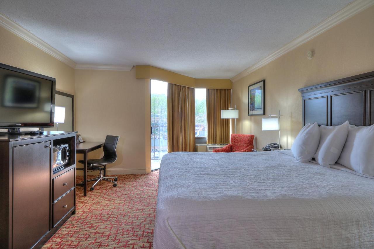 Hotel Edgewater And Conference Center 3*