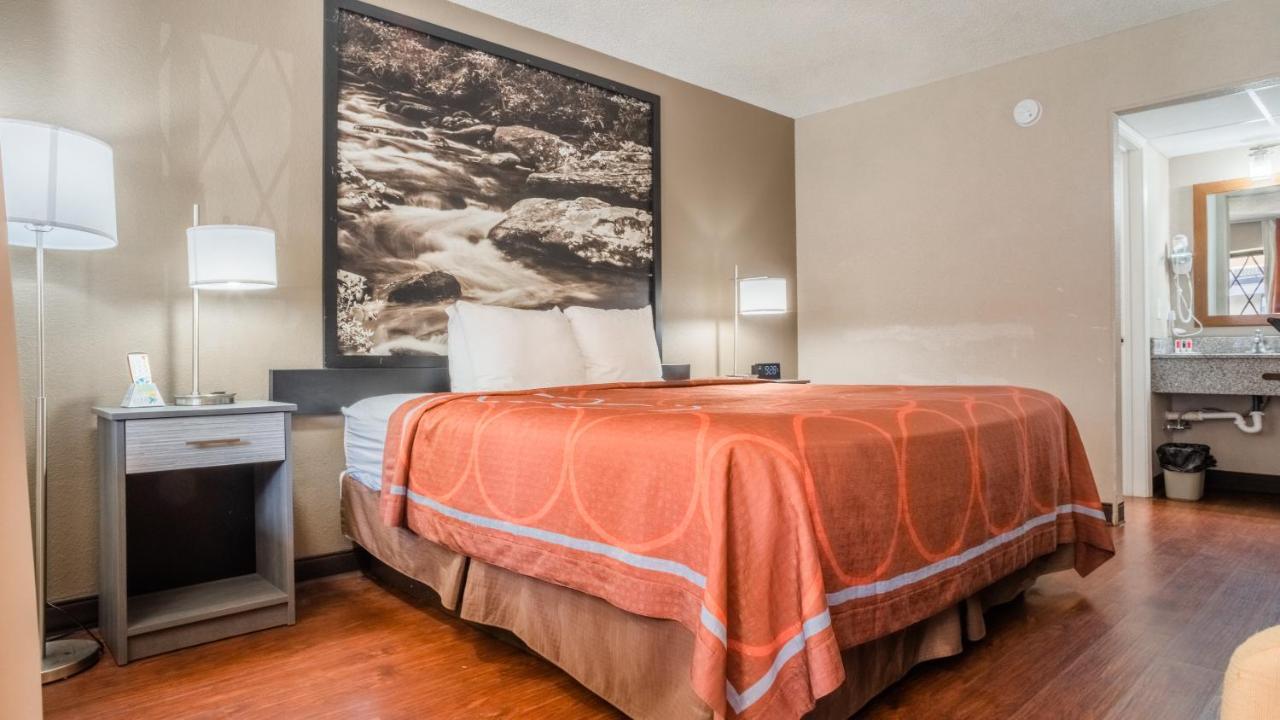 Super 8 By Wyndham Downtown At Convention Center Gatlinburg