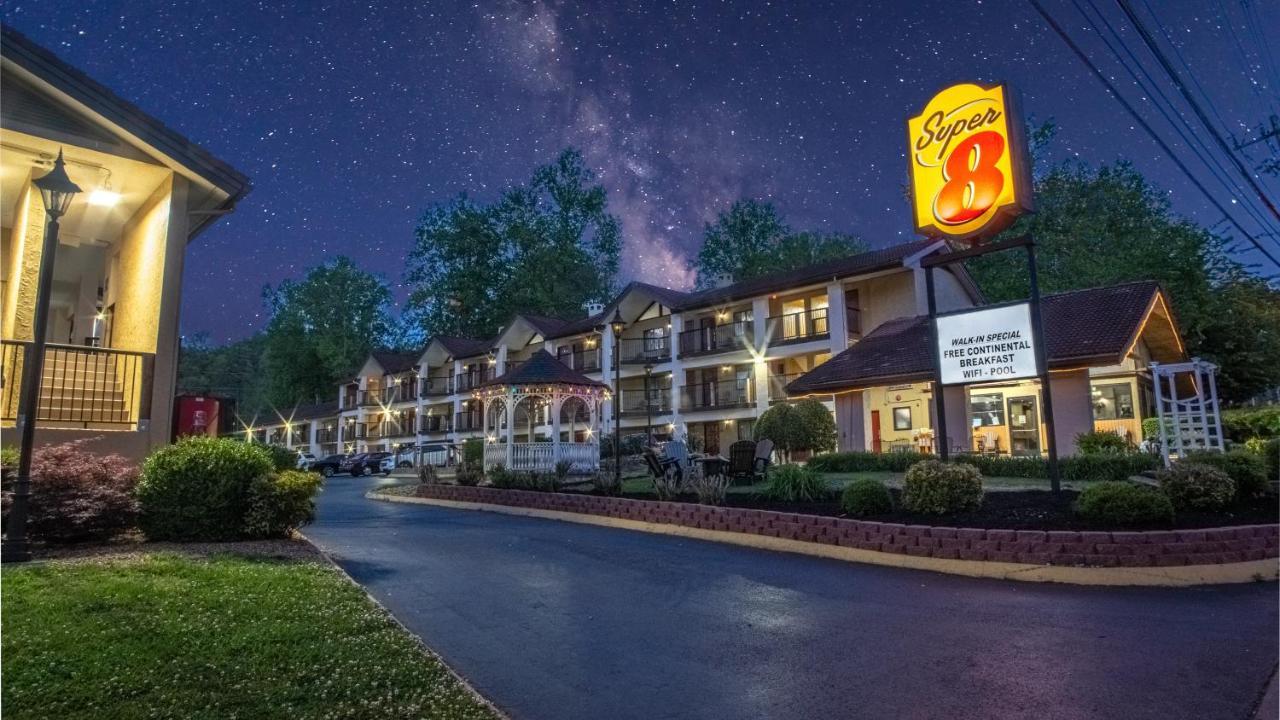 Hotel Super 8 By Wyndham Downtown At Convention Center Gatlinburg