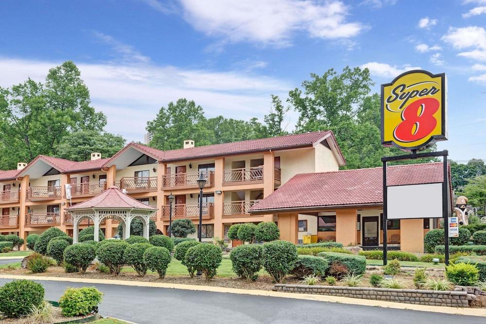 Super 8 By Wyndham Downtown At Convention Center Hotel Gatlinburg