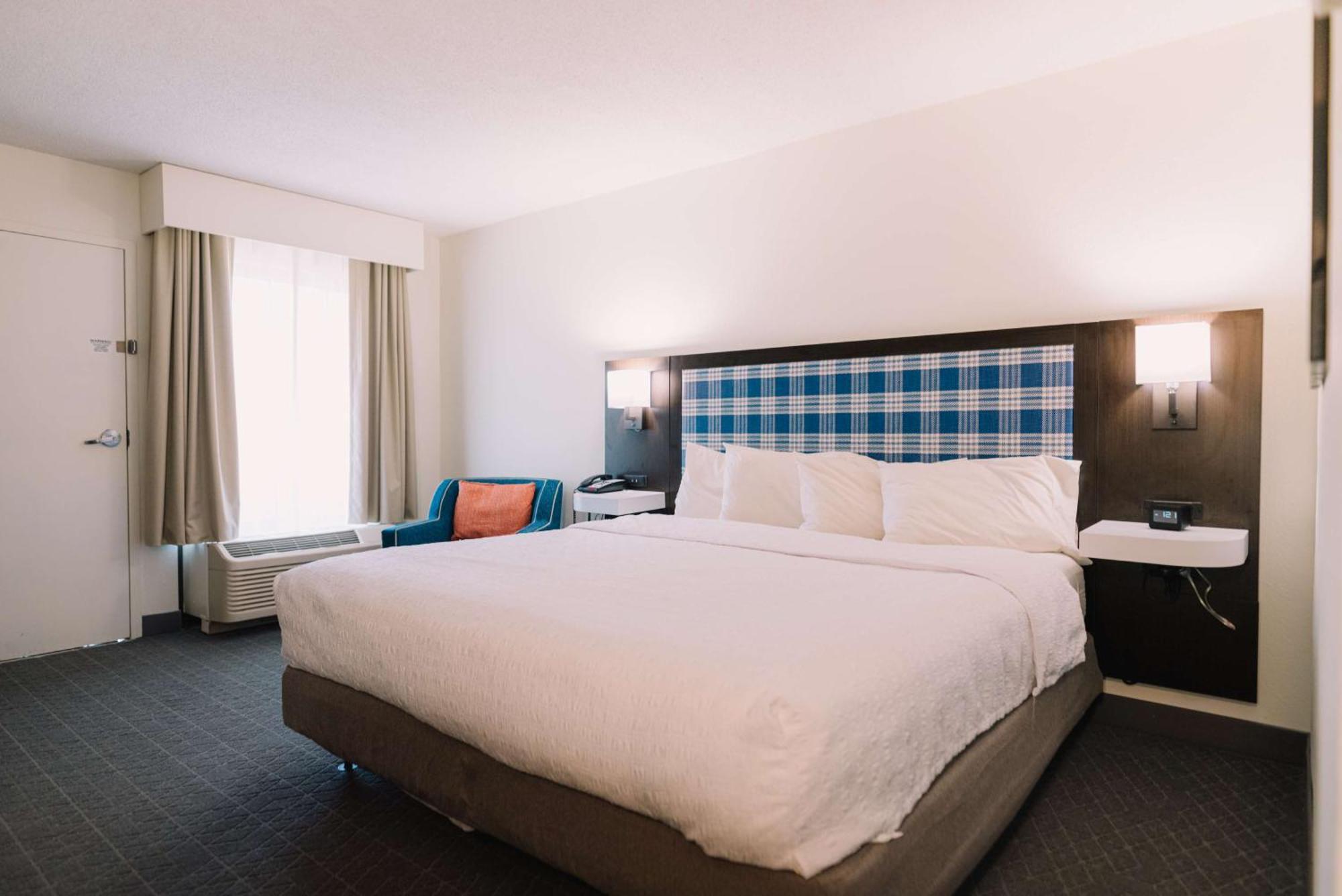 Hampton Hotel 3*