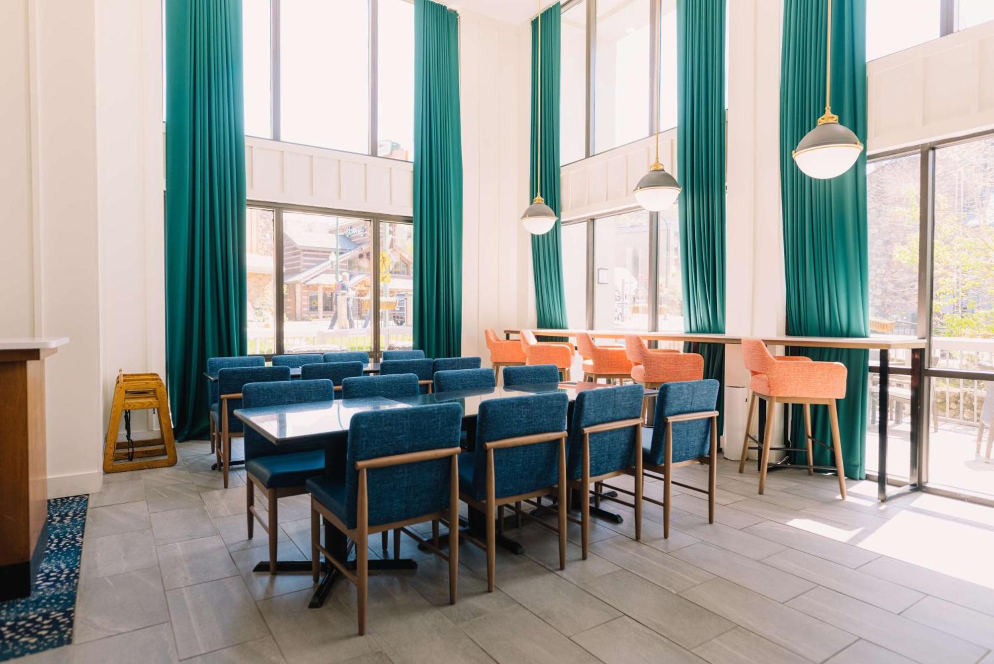 Hampton Hotel 3*
