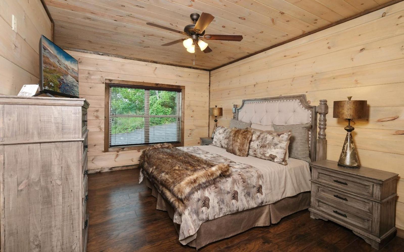 Chestnut Bearadise Villa *
