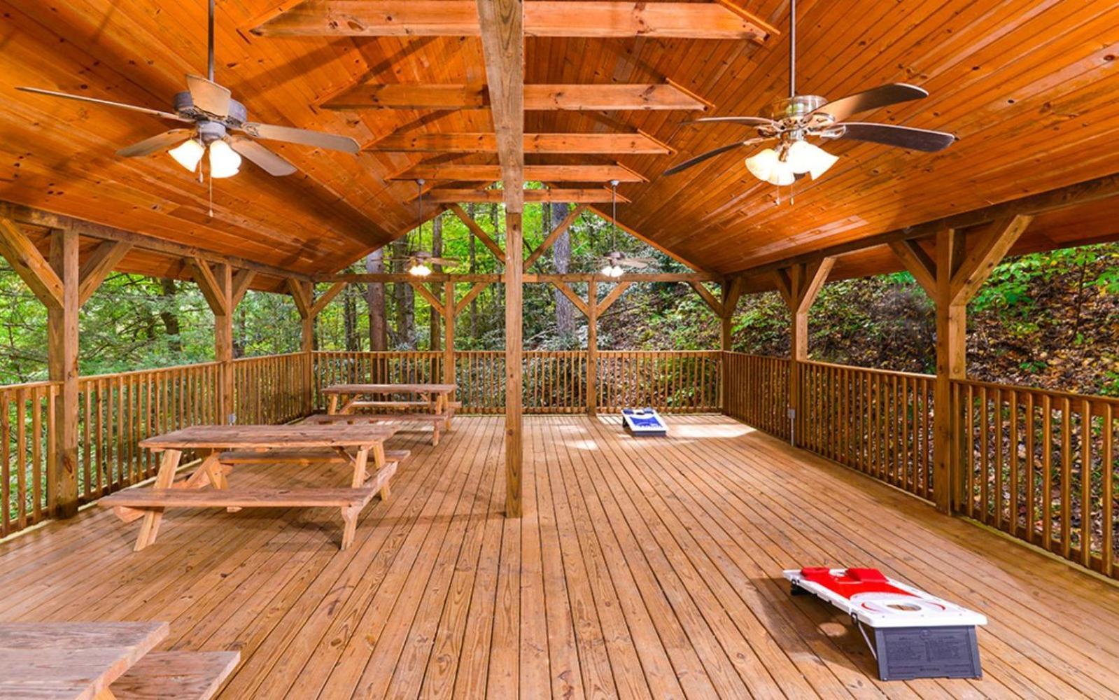 Bear Tracks Villa *