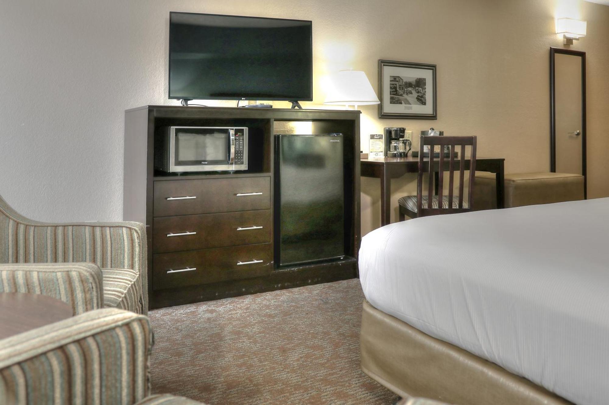Greystone On The River Hotel