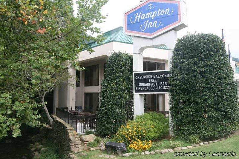 Hampton 3*