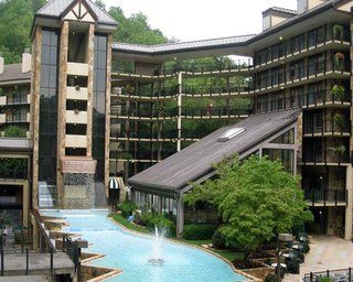 Resort Town Square By Exploria 3*