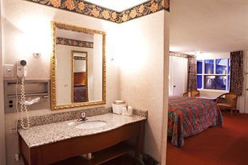 River Edge Hotel