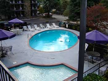 River Edge Hotel 2*