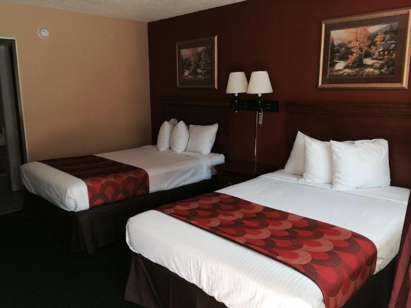 Super 8 By Wyndham Downtown At Convention Center Hotel Gatlinburg