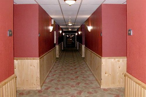 Edgewater And Conference Center Hotel 3*