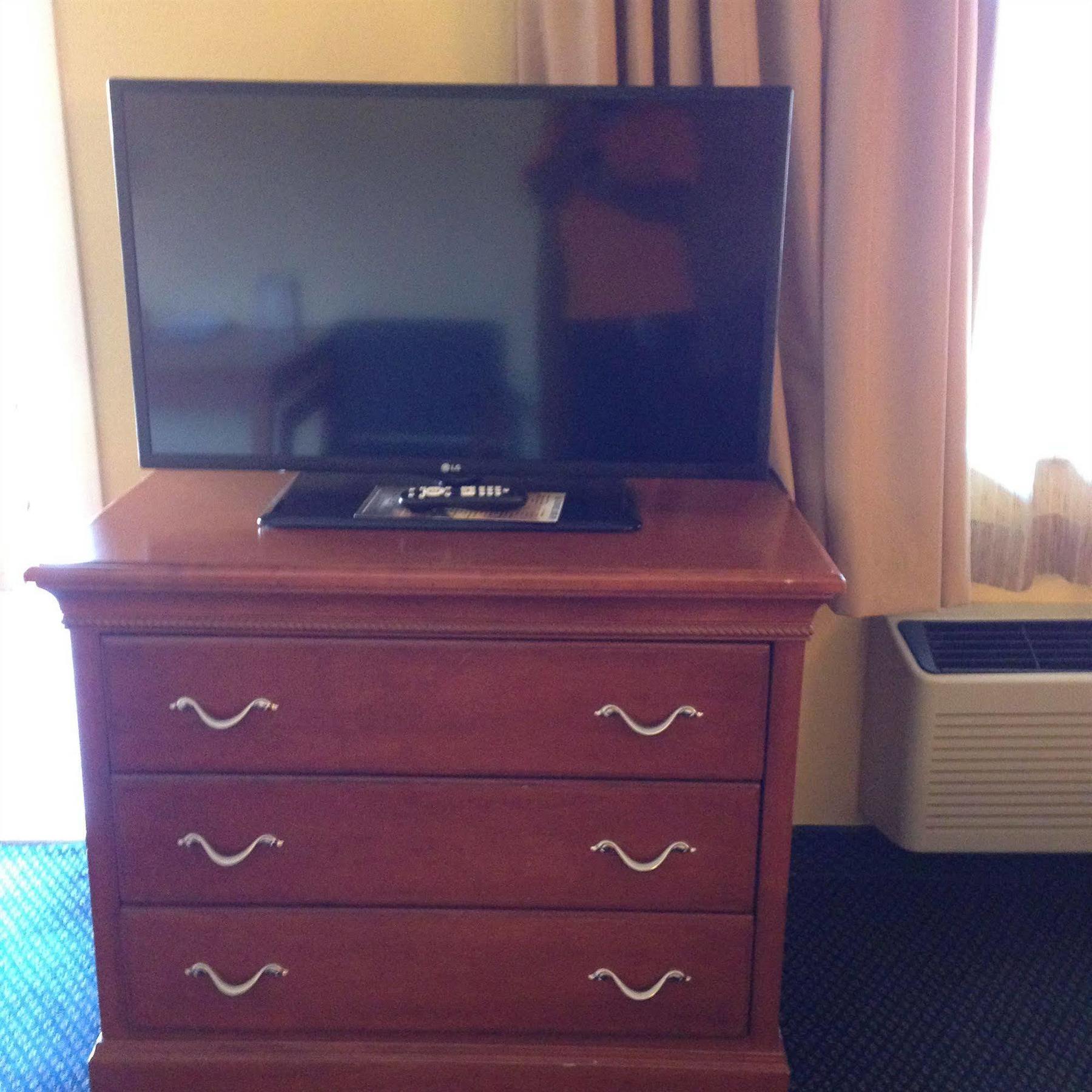 Super 8 By Wyndham Downtown At Convention Center Hotel 3*