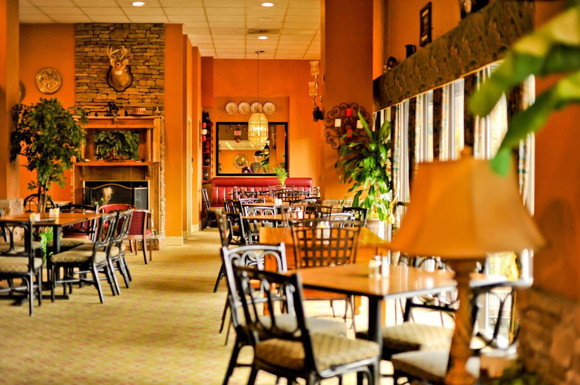 Edgewater And Conference Center Hotel