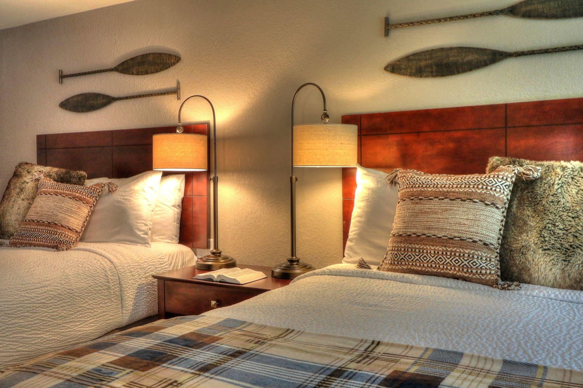 River Edge Hotel