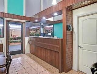 Hotel Super 8 By Wyndham Downtown At Convention Center Gatlinburg