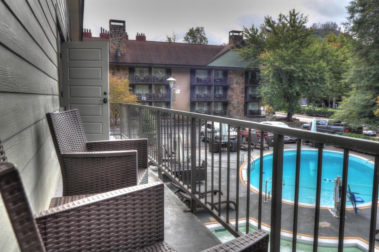 River Edge Hotel Gatlinburg